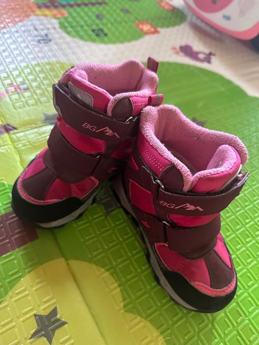 зимен гащиризон/ Ескимос / космонавт 80/86 см 
Зимни ботуши 23 номер