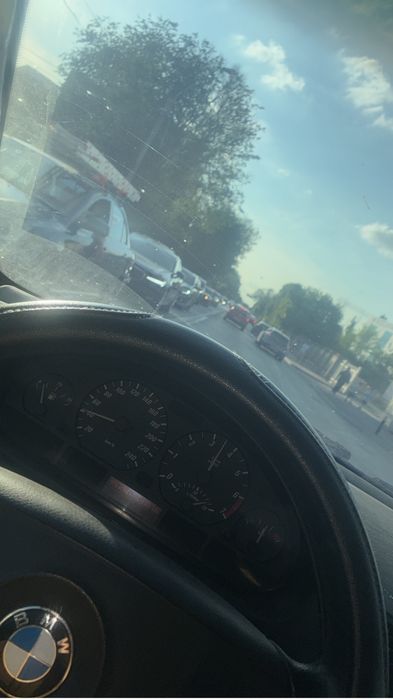 BMW 3 Series 2002 — imagine 4