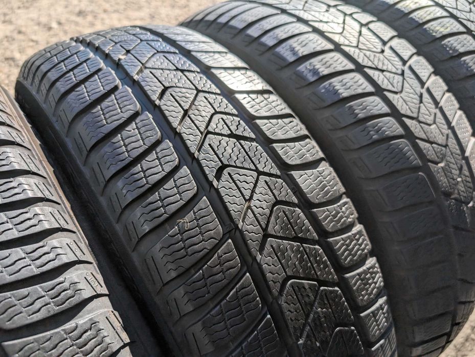205/60 R17 • Iarna • Pirelli Sottozero 3 93H | 4 buc | Pret/buc