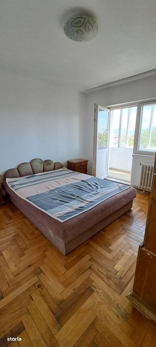 3 camere decomandat, 63 mp, zona Hortensiei