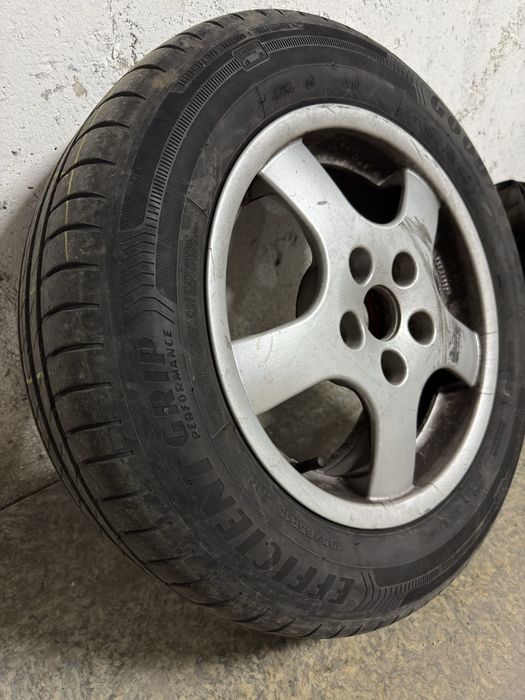 Летни Гуми Пасат Джета Голф Джанти 195/65 R15