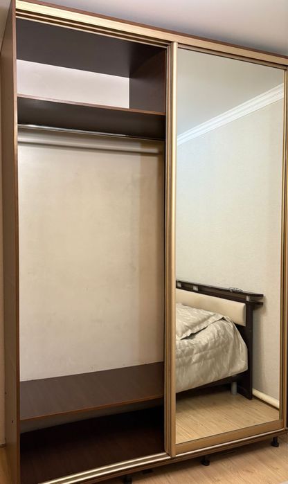 Продам шкаф-купе