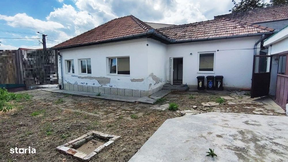 Teren intravilan de 2108 mp, cu casa, zona excelenta, Dambul Rotund