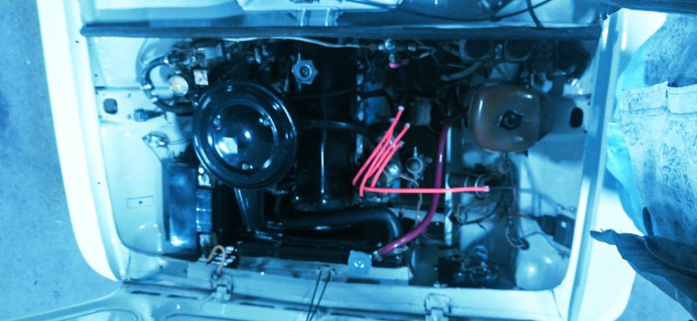 Jiguli 01srochna sotiladi