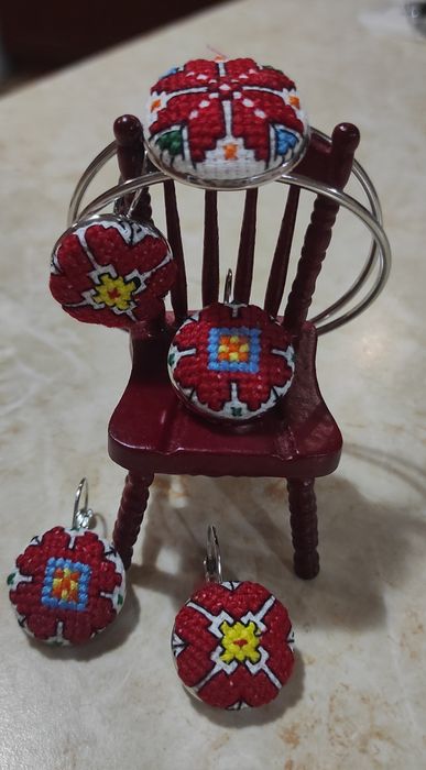 Българска бродерия Шевици