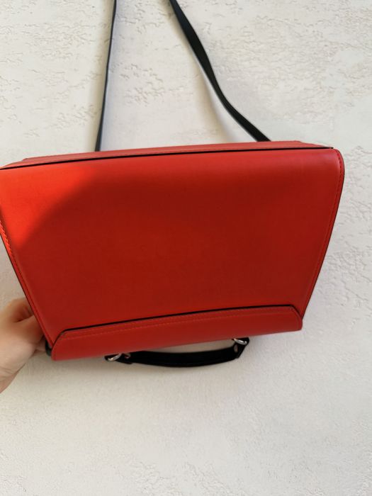 Сумка Armani Jeans на ремешке через плечо