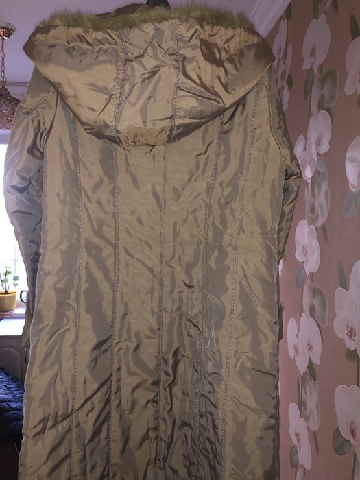 Пуховик с капюшоном