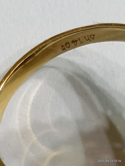 Vind inel din aur 14kt cu granate Bohemia