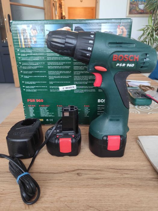 Продавам винтоверт BOSCH PSR 960