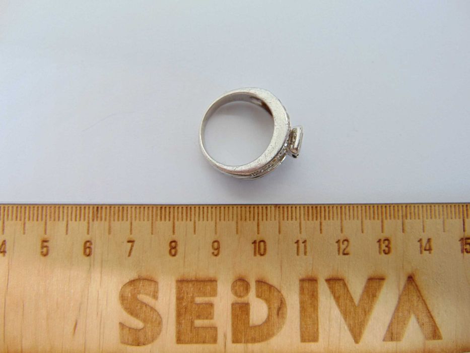 Inel din argint cu granat si zirconiu