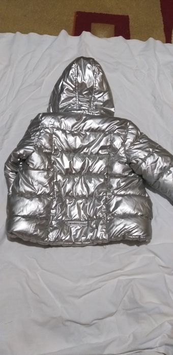 Куртка теплая фирменная 100тыс и 2 костюма