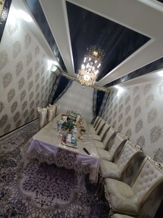 Kvartira sotiladi navoiy shahar 3 xonali  830 000 mln