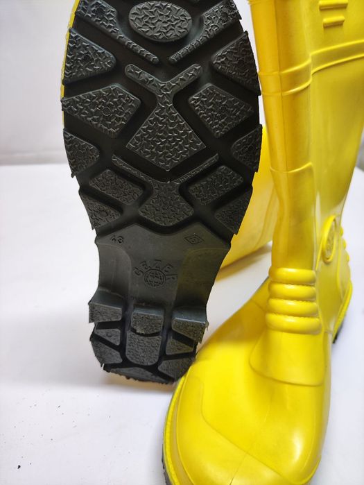 Сапоги резиновые