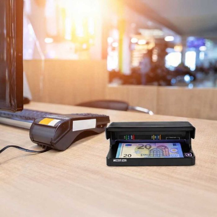Детектор за фалшиви банкноти с UV - подходящ за пари, документи, карти