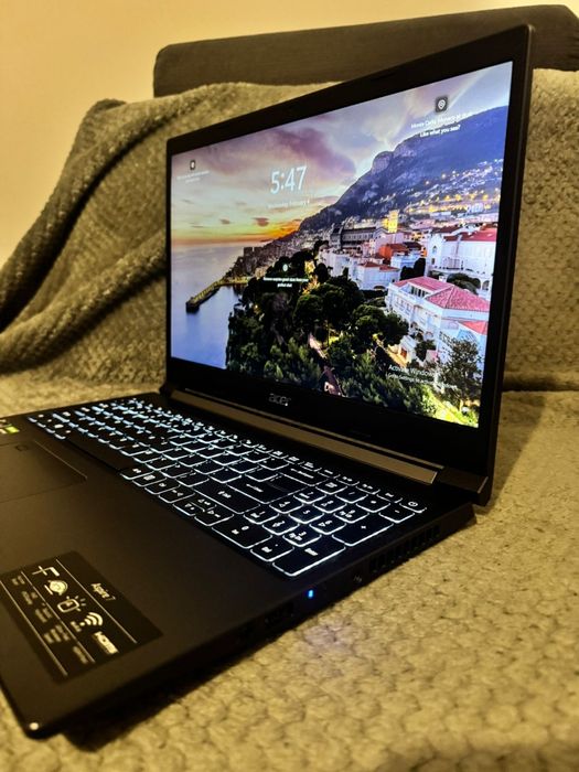 Vând Laptop Acer