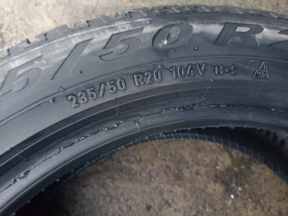4 anvelope de iarna Pirelli 235/50 R20 dot 3422