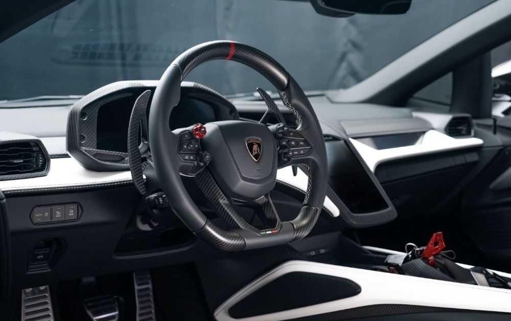 Lamborghini Revuelto 2026