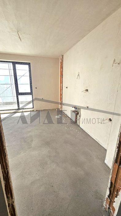 Продава се Тристаен апартамент в Пловдив, Христо Смирненски - 124 кв.м за 1540 €/кв.м - Снимка #5