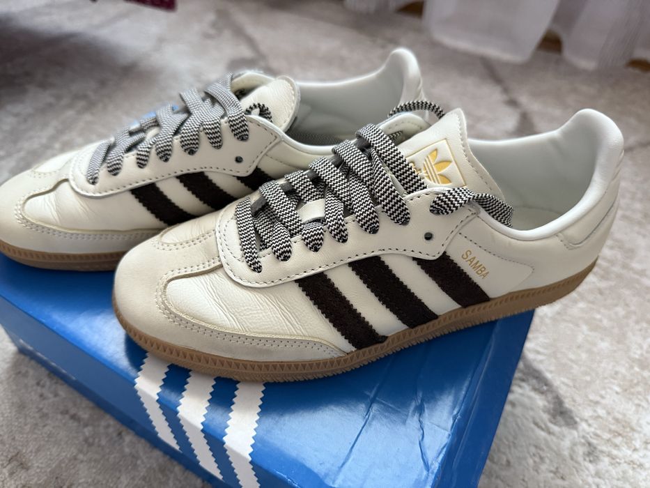 Adidas model Samba