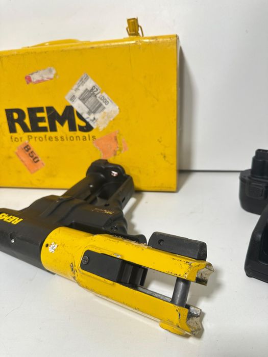 Presa sertizat hidraulica Rems perfect functionala milwaukee rotenberger