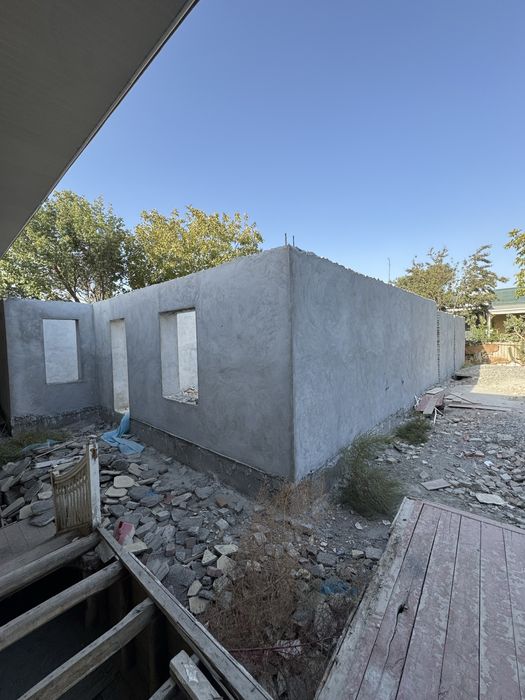 Quqon G’ozyog’liq da 1-liniyada Magazin va Kottej qurish uchun joy sot