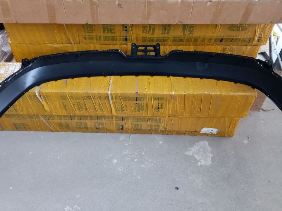 Нижняя часть заднего бампера Отделка ( Матовая ) Dongfeng EP 008