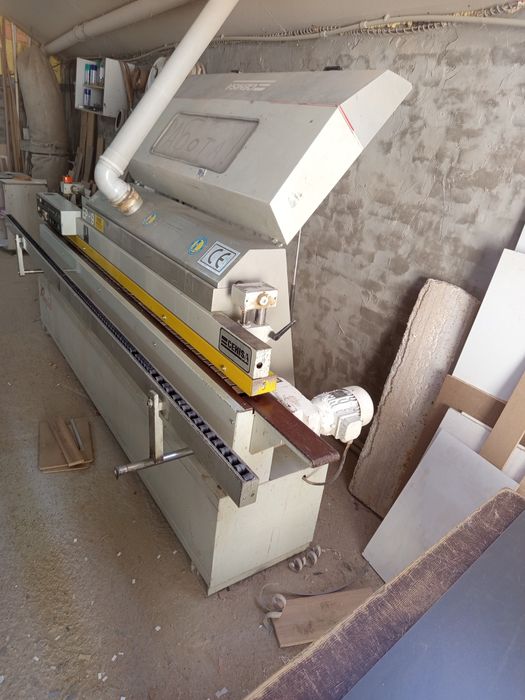 Кромкооблицовочный станок