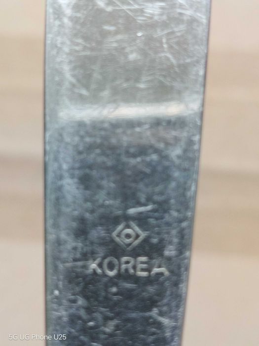 Продавам прибори за хранене