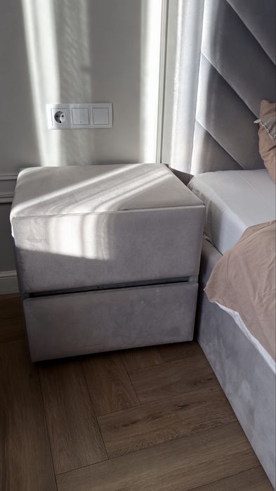 Продам кровать + тумбы+ пуф