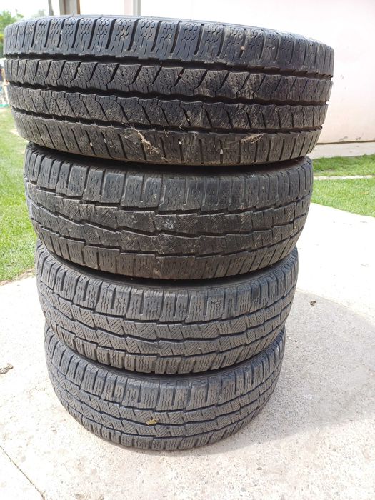 Cauciucuri 215 60 R17C