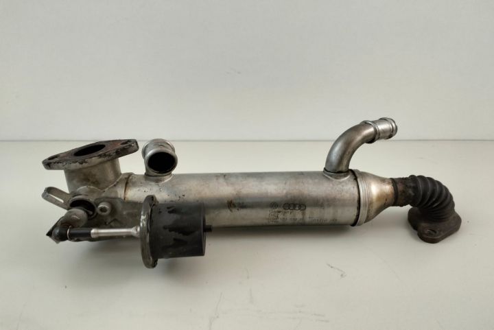 Racitor gaze 070131512F Volkswagen VW Caravelle T5 seria