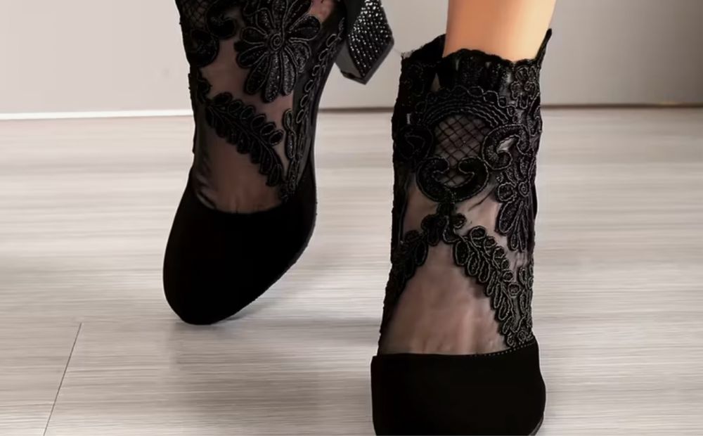 Ботильоны с узором.Новые