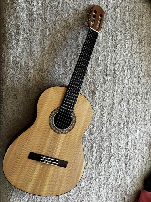 Китара - Yamaha C30M
