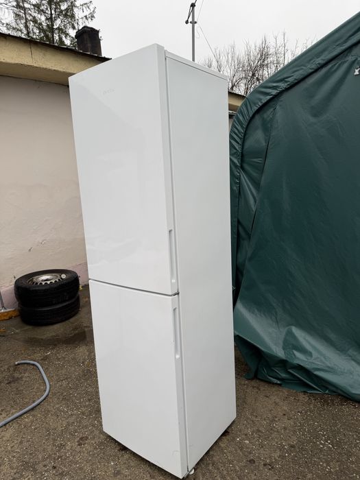 Vand combina frigirifica frigider