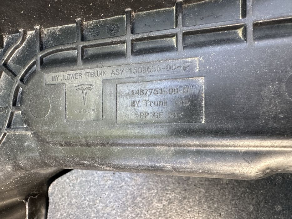 Bară față tesla.1487751-00-d.1645350-00.1508656.