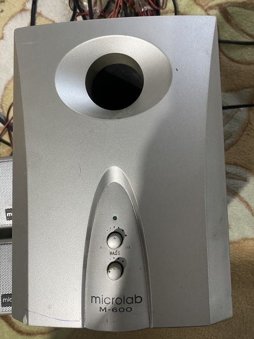 Продам субвуфер.