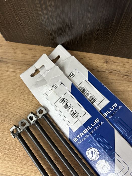 Амортизаторы - газовые упоры капота BMW E34