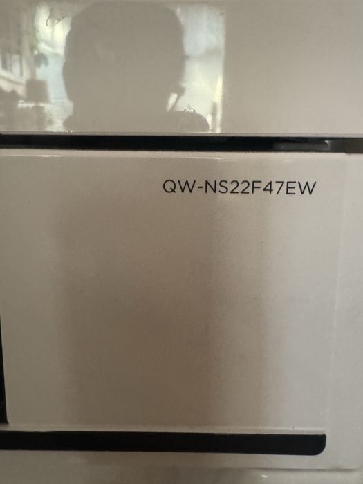 Продавам съдомиялна Sharp QW-NS22F47EW за ремонт