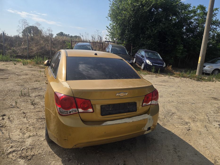 Chevrolet Cruze 1.8i на части