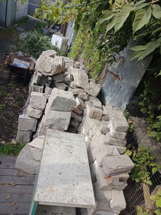 Отдам даром кирпичи