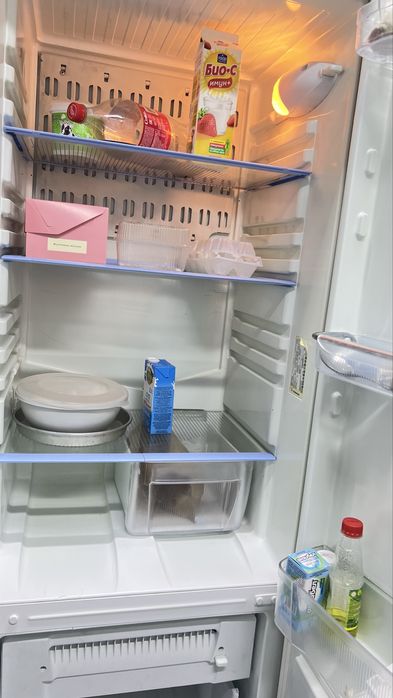 Срочно продам холодильник 35000 тыс