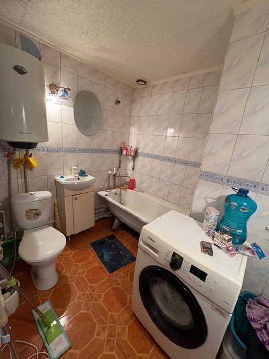 Продам 2-х комнатную квартиру на 7 мкр - Widok 4