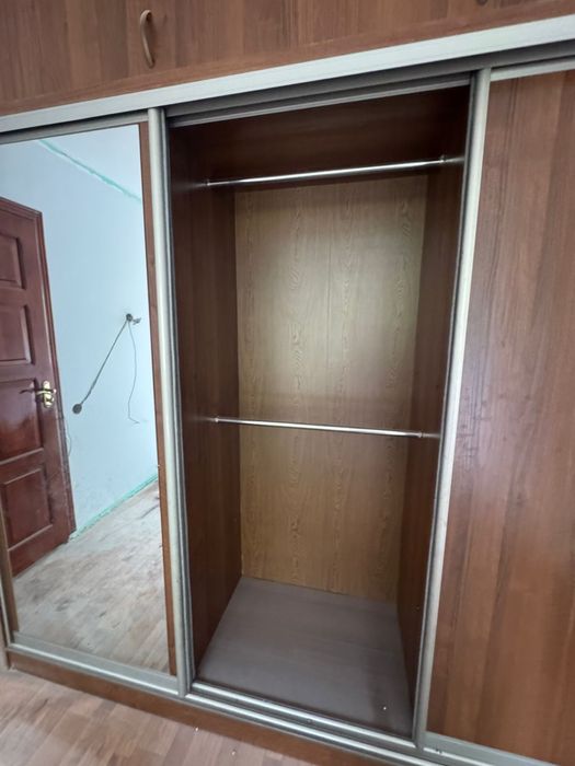 Продам шифонер купе