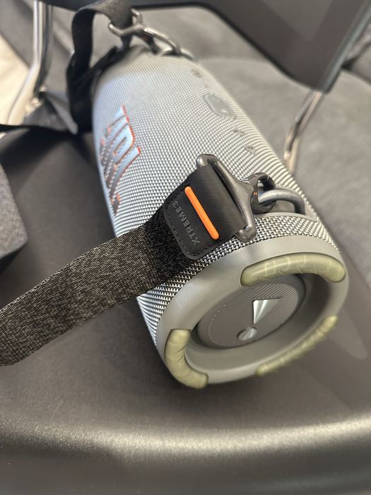 Продам колонку JBL Xtreme 3