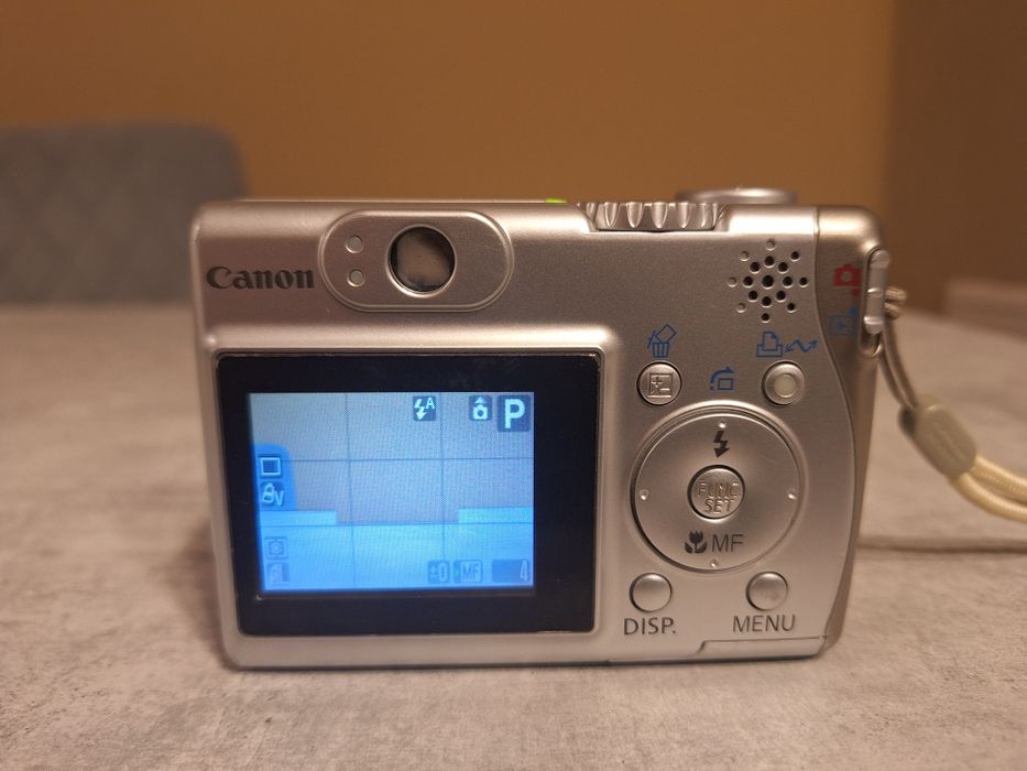 Canon Powershot A530  дигитална комера с карта памет