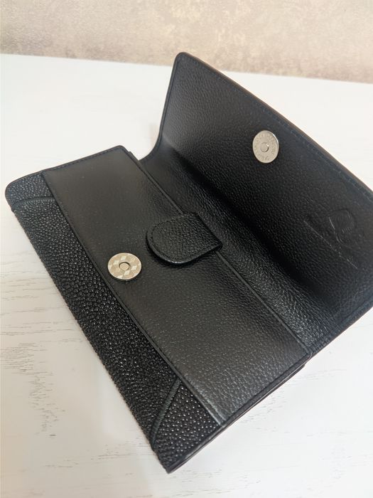 Кошелек из крокодильей кожи