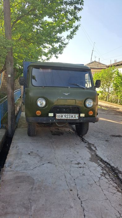 Uaz sotiladi 1982 yil naxadu