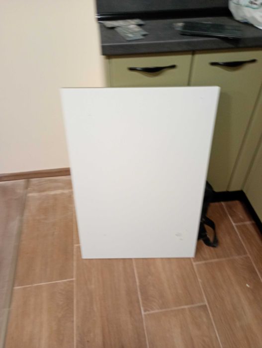 Чисто нов Сглобен Долен Кухненски Шкаф или Страница за кухня