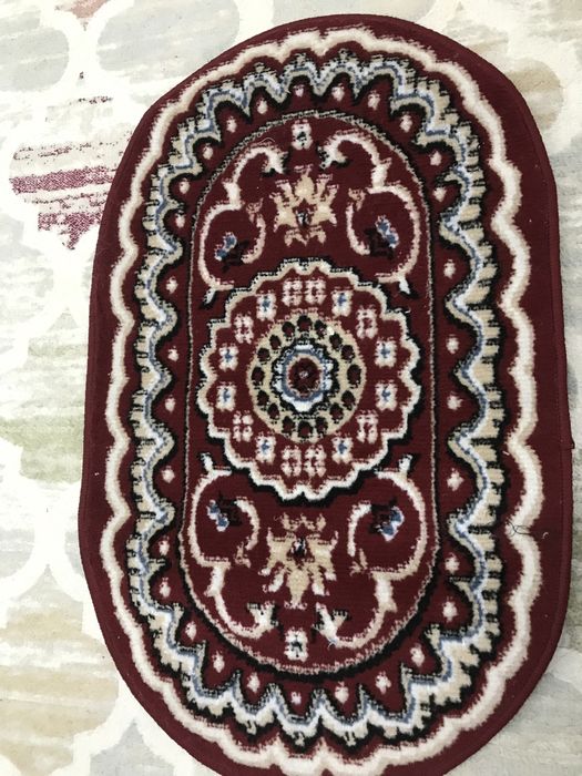 Продам новый коврик для ванной или для декора.