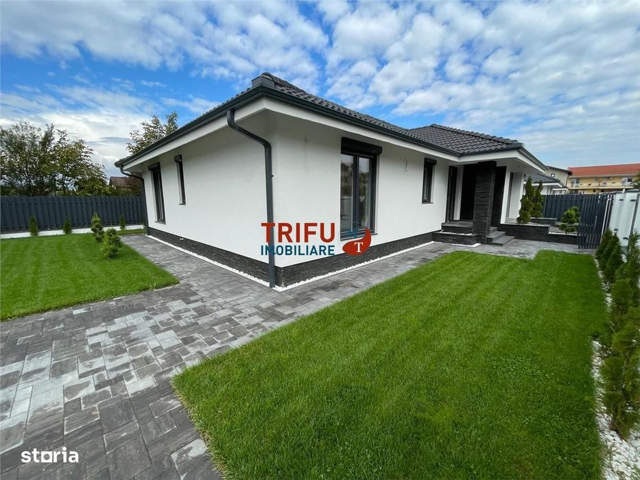 Casă pe un nivel cu garaj zona Centru
